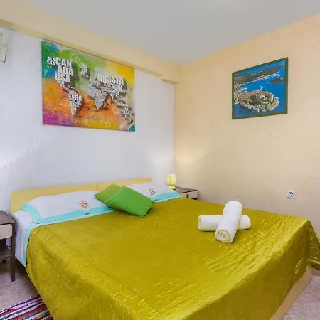 Marmelina Διαμέρισμα Ρόβινι